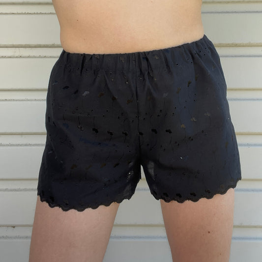 Alba Shorts