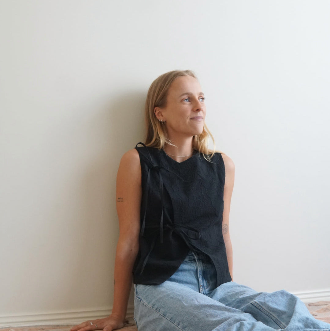 Alba Top - Black